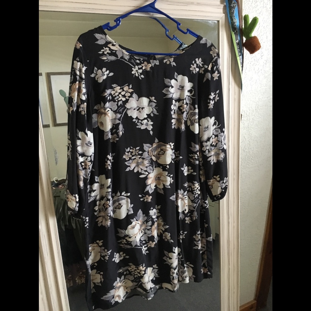 Flowy dress